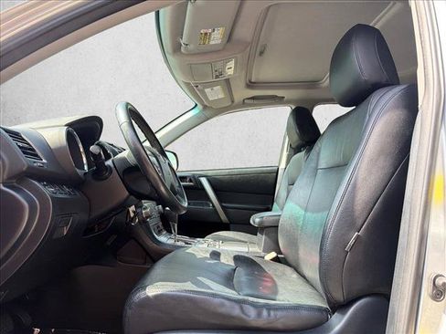 Used 2009 Toyota Highlander Sport w/ Extra Value Pkg 6 FWD image 11