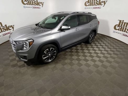 Certified 2023 GMC Terrain SLT AWD/4WD image 4