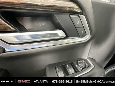 Used 2025 Chevrolet Silverado 1500 LT image 24