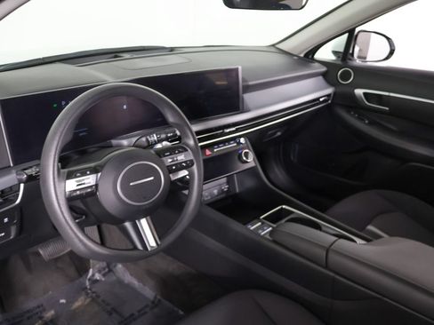 Used 2025 Hyundai Sonata SEL FWD image 25
