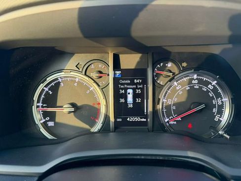 Used 2023 Toyota 4Runner Limited image 16