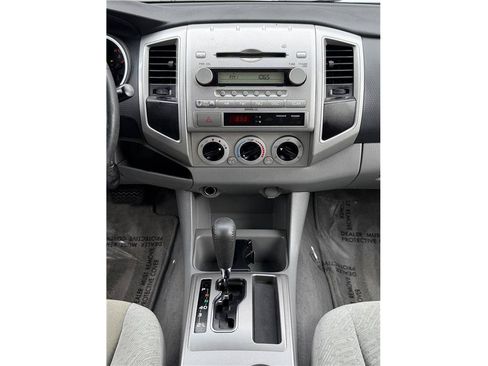 Used 2007 Toyota Tacoma PreRunner w/ SR5 Pkg #2 RWD image 9