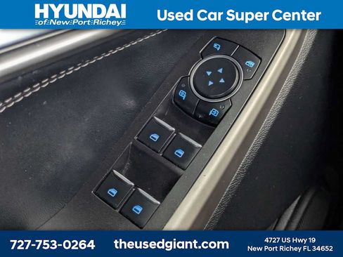 Used 2023 Ford Explorer Limited w/ Equipment Group 301A RWD image 34