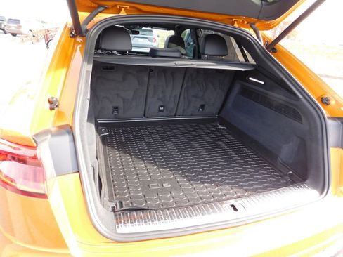 Used 2019 Audi Q8 Prestige image 6
