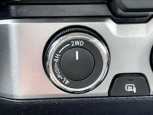 Used 2016 Toyota Tacoma SR5 image 34