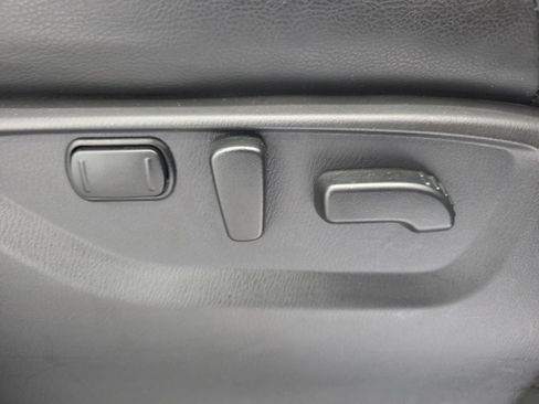 Used 2023 Nissan Armada SL w/ Midnight Edition Package image 10