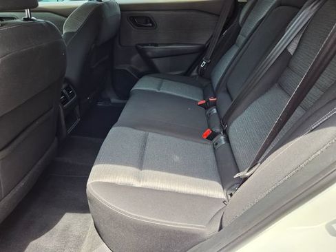 Used 2021 Nissan Rogue S FWD image 9