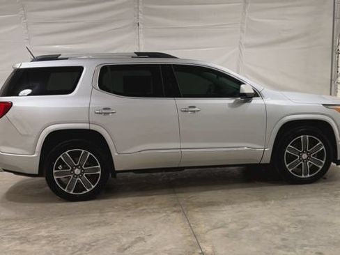 Used 2019 GMC Acadia Denali FWD image 5