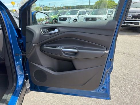 Used 2019 Ford Escape SE AWD/4WD image 23