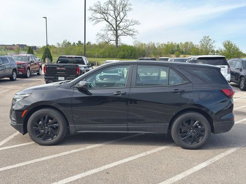 Used 2023 Chevrolet Equinox LS w/ Midnight Edition FWD image 2