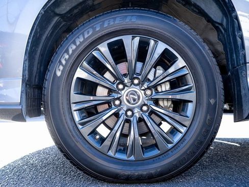 Used 2023 Lexus GX 460 Luxury w/ Sport Design Package AWD/4WD image 4