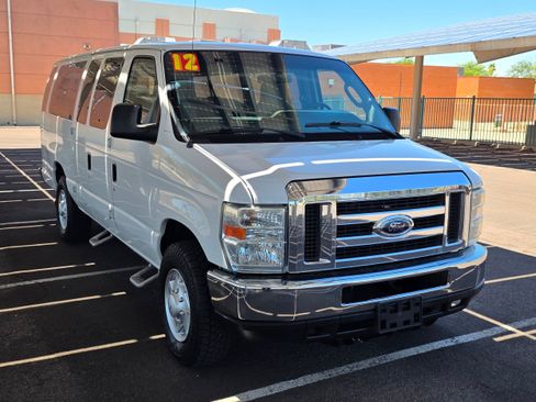 Used 2012 Ford E-350 and Econoline 350 XLT RWD image 7