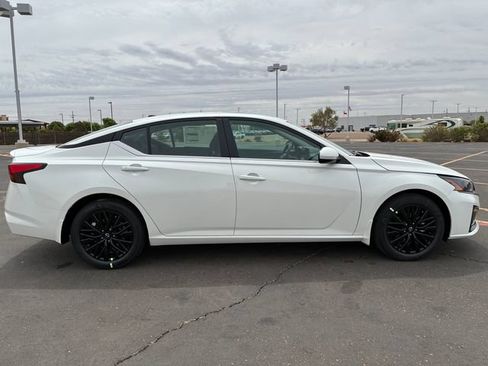 New 2026 Nissan Altima 2.5 SV w/ SV Special Edition Package FWD image 7