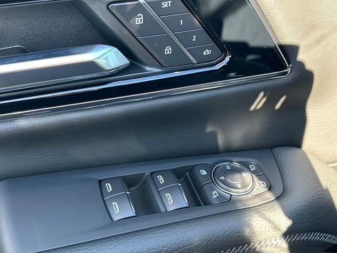New 2026 GMC Yukon Denali AWD/4WD image 11