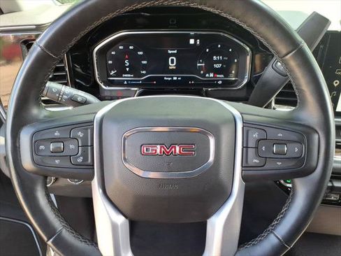Used 2023 GMC Sierra 1500 Elevation w/ X31 Off-Road Package AWD/4WD image 18