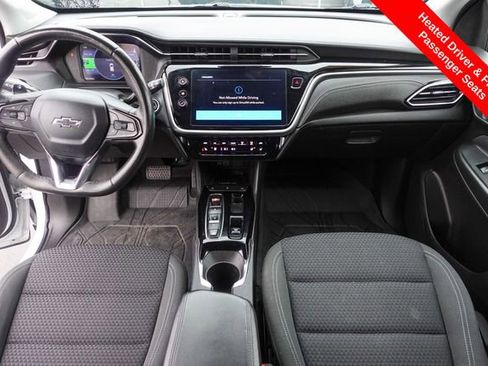 Used 2022 Chevrolet Bolt EUV LT w/ Comfort Package image 4