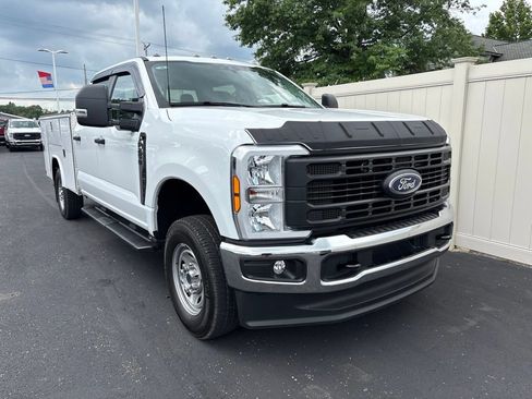 Used 2025 Ford F250 XL w/ XL Chrome Package AWD/4WD image 2