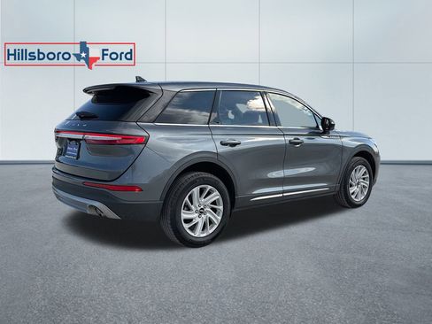 Used 2025 Lincoln Corsair FWD image 7