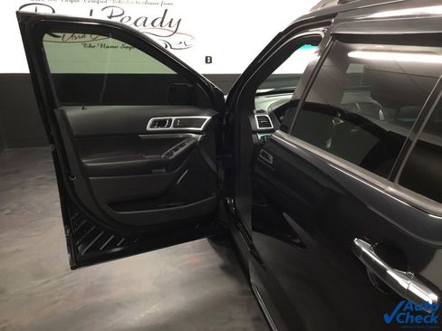 Used 2015 Ford Explorer XLT w/ Equipment Group 202A image 20