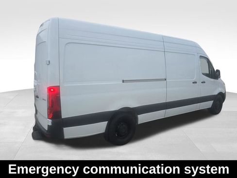 Used 2024 Mercedes-Benz Sprinter 2500 image 5