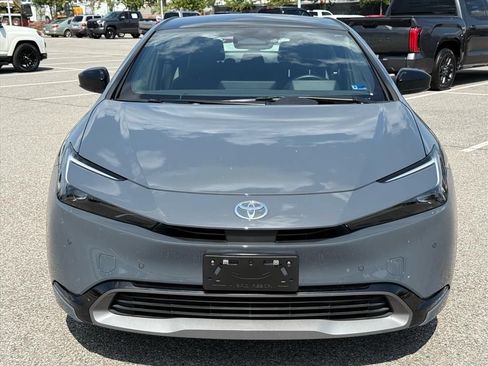 Certified 2023 Toyota Prius XLE FWD image 10