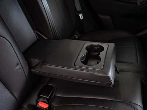 Used 2024 Land Rover Range Rover Velar Dynamic SE image 44