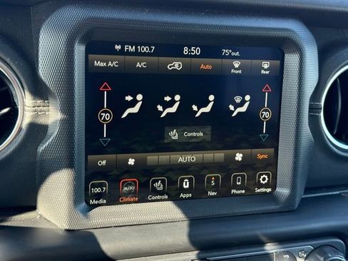 Used 2021 Jeep Wrangler Unlimited Sahara w/ Cold Weather Group AWD/4WD image 22