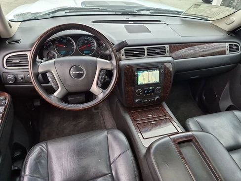 Used 2011 GMC Sierra 2500 Denali AWD/4WD image 13