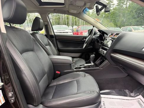 Used 2017 Subaru Legacy 2.5i Limited AWD/4WD image 29