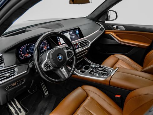 Used 2022 BMW X7 M50i w/ Dynamic Handling Package AWD/4WD image 2