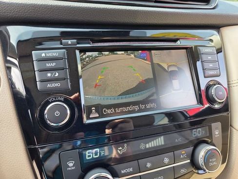 Used 2019 Nissan Rogue SL w/ Premium Package AWD/4WD image 24