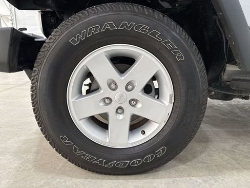 Used 2017 Jeep Wrangler Unlimited Sport w/ Quick Order Package 24S image 30