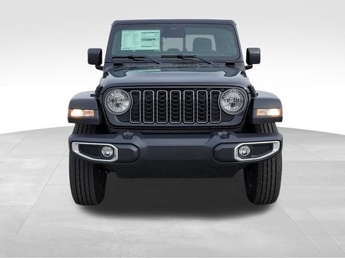 New 2026 Jeep Gladiator Sport AWD/4WD image 2