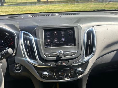 Used 2022 Chevrolet Equinox LT image 11