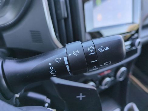 Used 2020 Subaru Crosstrek 2.0i Premium image 25