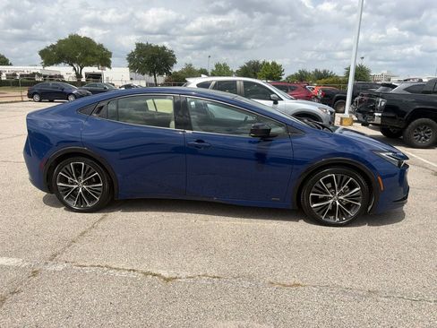 Used 2023 Toyota Prius Limited w/ Limited Premium Package AWD/4WD image 4
