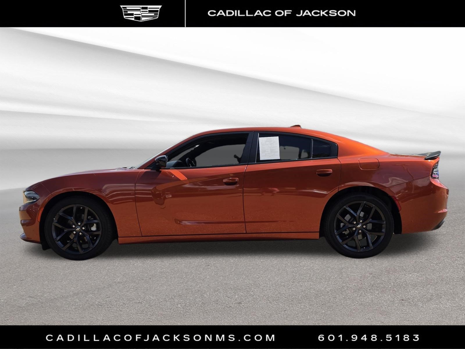 Used 2022 Dodge Charger SXT w/ Plus Group RWD image 2