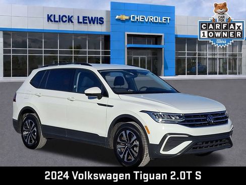 Used 2024 Volkswagen Tiguan S image 1