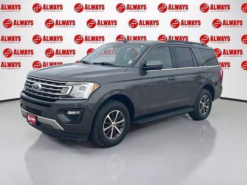 Used 2020 Ford Expedition XLT image 1