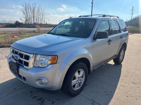 Used 2009 Ford Escape XLT image 4