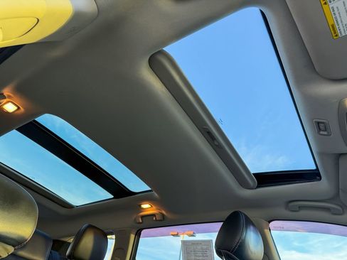 Used 2020 Nissan Pathfinder SL image 13