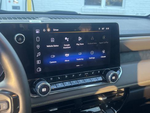 Used 2023 Chevrolet Colorado ZR2 w/ ZR2 Convenience Package III image 25