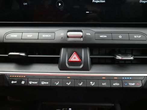 Used 2025 Kia K4 FWD image 25