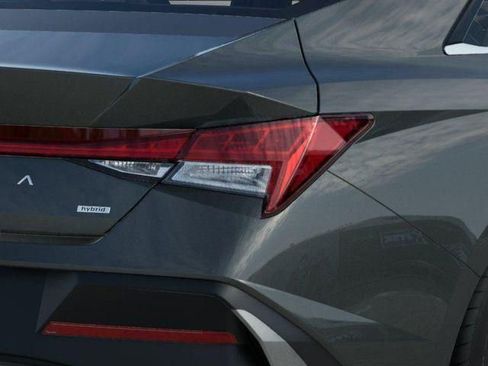 New 2026 Hyundai Elantra Limited FWD image 10