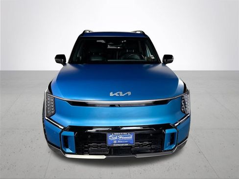 Used 2024 Kia EV9 GT-Line AWD/4WD image 3