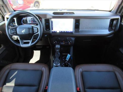 Used 2023 Ford Bronco Outer Banks image 14