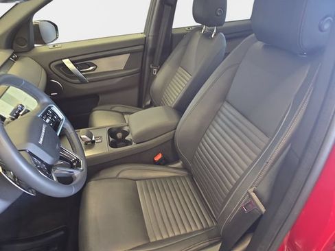 Used 2025 Land Rover Discovery Sport Dynamic SE AWD/4WD image 18