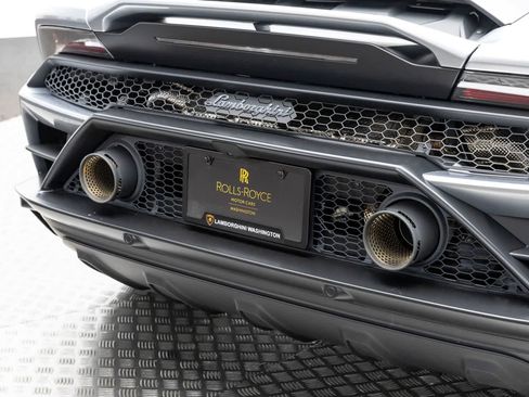 Used 2024 Lamborghini Huracan Sterrato image 48