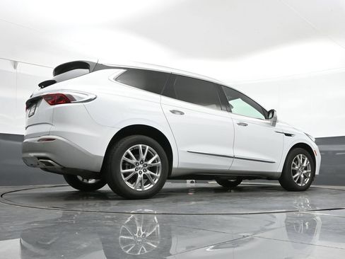 Used 2023 Buick Enclave Essence w/ Experience Buick Package AWD/4WD image 40