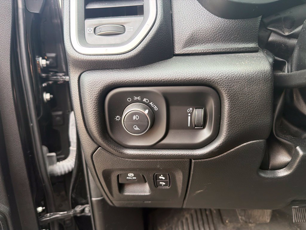 Used 2024 RAM 1500 Big Horn AWD/4WD image 13